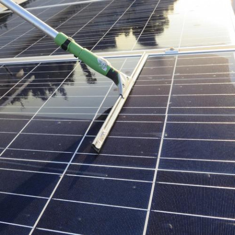 nettoyage lavage panneaux solaires photovoltaiques